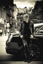 Chrysler 300C John Varvatos Limited Edition 2013 года